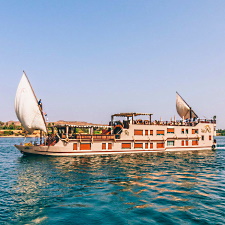 Deluxe Dahabeya