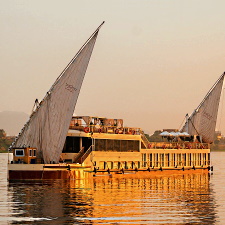 S/B Nile Divine Dahabeya